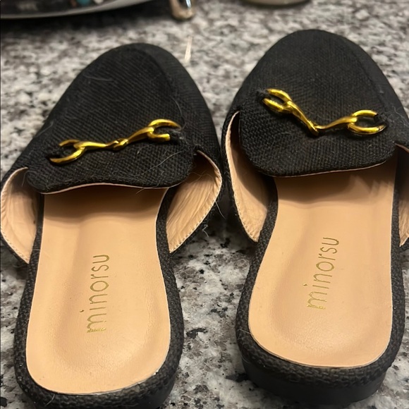 Black and Gold Flat Loafers with Metallic Accent - Picture 4 of 5